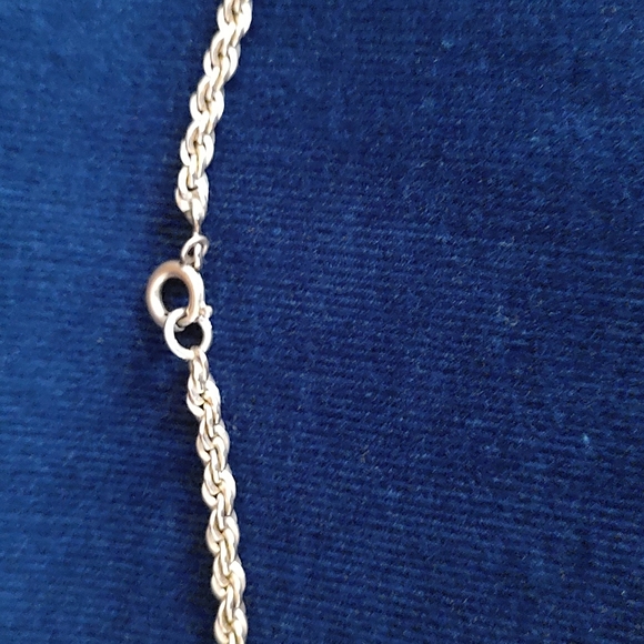 Vintage Gold Tone Lovers Knot Chain Necklace - Picture 5 of 6